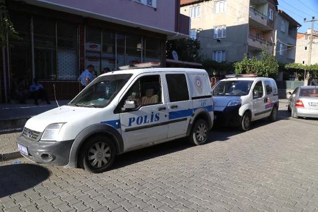 70 Yaşındaki Adam, Kalbine Ateş Ederek İntihar Etti!
