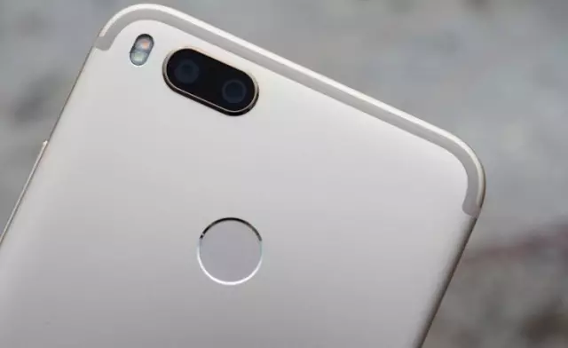 Xiaomi mi A1 Android One ile Geliyor!