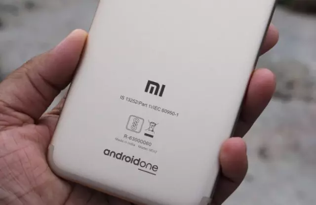 Xiaomi mi A1 Android One ile Geliyor!