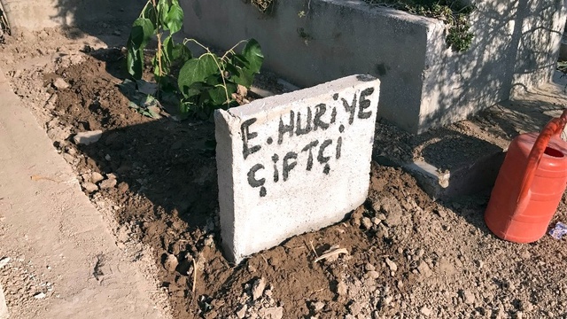 Kanepede Oyun Oynarken Pencereden Düşen Küçük Kız, Hayatını Kaybetti