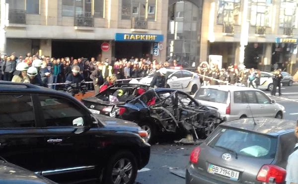 Kiev'de Otomobil Patladı: 3 Yaralı