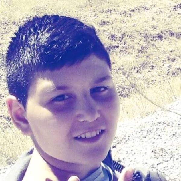 14 Yaşındaki Furkan, Mavi Balina Oyununun Talimatını Yerine Getirmek için İntihar Etti
