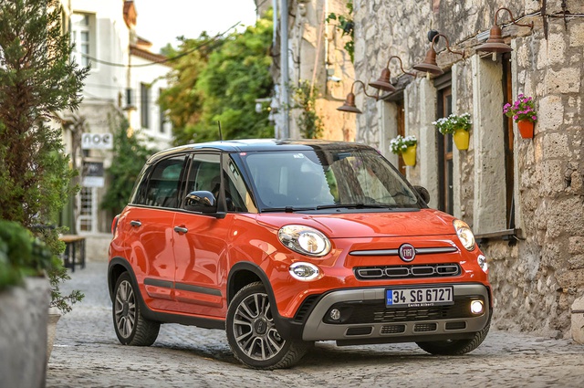 Makyajlı Fiat 500l Türkiye Yollarında