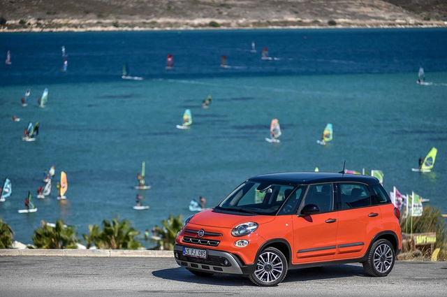 Makyajlı Fiat 500l Türkiye Yollarında
