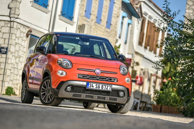 Makyajlı Fiat 500l Türkiye Yollarında