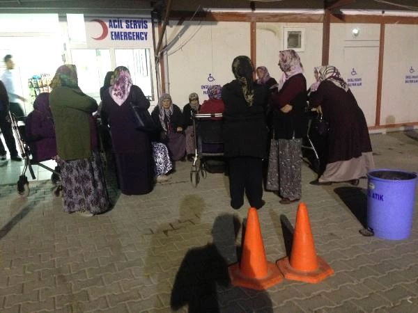 Evinin Önünde Oturan Aileye Pompalıyla Kurşun Yağmuru: 1 Ölü, 2 Yaralı