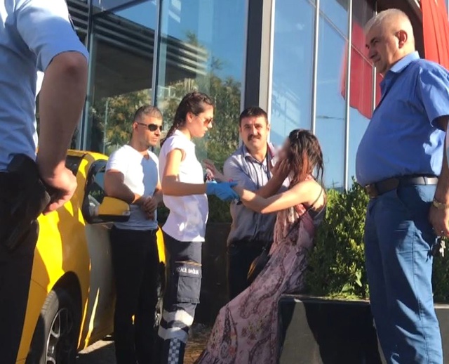 İstanbul'un Göbeğinde İbretlik Uyuşturucu Görüntüleri