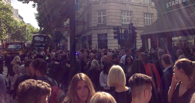 İngiltere'nin Başkenti Londra'da Bomba Paniği! Yanlış Alarm Verilmiş