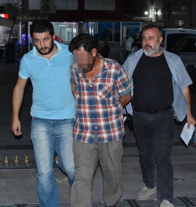 Minibüste 15 Yaşındaki Kızı Taciz Etti, Savunmasıyla Pes Dedirtti