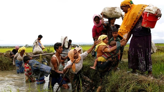 Katliamdan Kaçarak Bangladeş'e Sığınan Müslümanların Sayısı 436 Bine Ulaştı