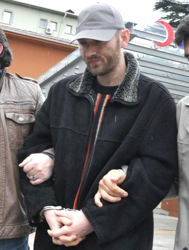 Emrah Karaduman'ı Bıçaklayan, Aleyna Tilki'nin Hayranına 12,5 Yıl Hapis