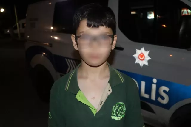 Servis Skandalları Bitmiyor! Şimdi de Adana'da 10 Yaşındaki Çocuğu Dövdüler