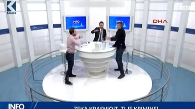 Canlı Yayın Boks Ringine Döndü! Milletvekilleri Birbirleriyle Yumruklaştı