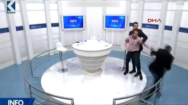 Canlı Yayın Boks Ringine Döndü! Milletvekilleri Birbirleriyle Yumruklaştı