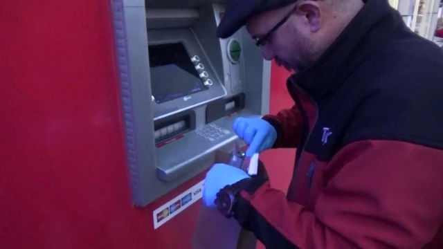 Para Çekmeye Giden Vatandaş, ATM'deki Tuzağı Ortaya Çıkardı