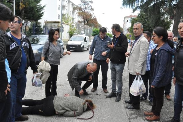 3 Liralık Park Ücretini Almak İçin Koşarken Düşüp Yaralandı