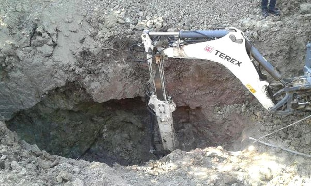 Tarlasında Su Kuyusu Açan Kepçe Operatörü, Göçüğün Altında Can Verdi