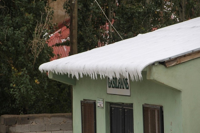 Van'a Kar Yağdı, Yüksek Kesimler Beyaza Bürüdü