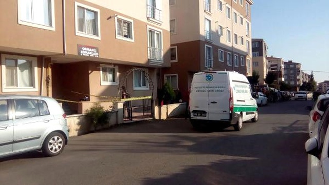 Evden Uzaklaştırma Cezası Sona Eren Koca, Eşini 16 Yerinden Bıçaklayarak Öldürdü!