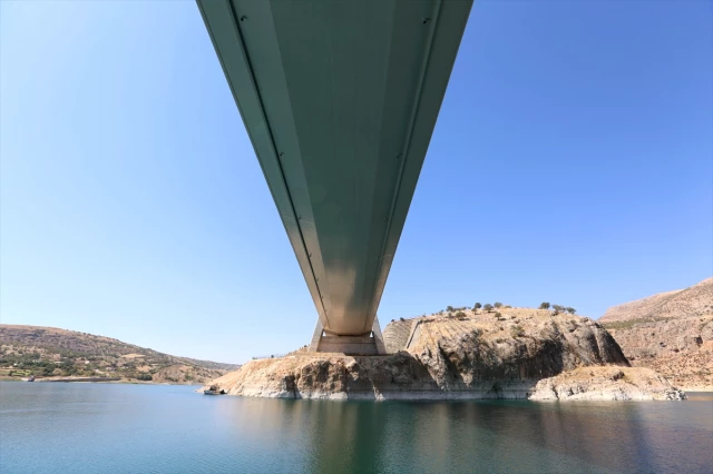 23 Yıl Sonra Doğu ile Batıyı Birleştiren Köprü Nissibi'yle, Yolculuk 5 Dakikaya Düştü