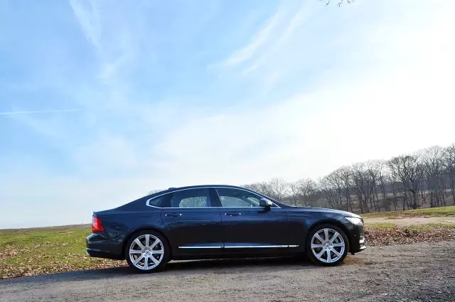 Sürüş İzlenimi Volvo S90 D5 Awd Sport