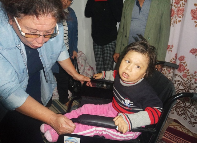 Kendisi 41 Ama Vücudu 9 Yaşında Gibi Gözüküyor