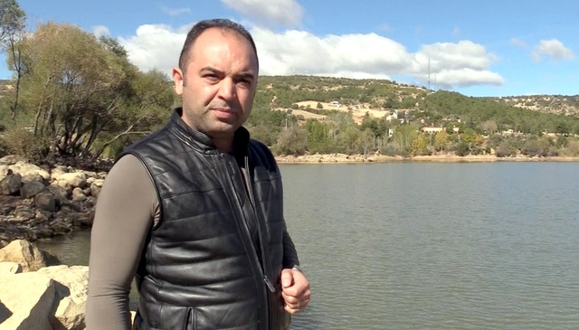 Uğultunun Ardından Kabarmaya Başlayan Göl, Paniğe Yol Açtı! O Anlar Kamerada