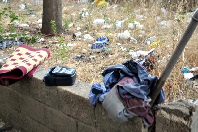 Fuhuş İçin Gittiği Evde Gasp Edilen Vatandaş, Battaniyeye Sarılarak Kurtarılmayı Bekledi