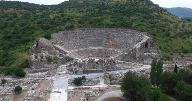 DSİ, Efes'i Denizle Buluşturacak Proje İçin İhaleye Çıkacak