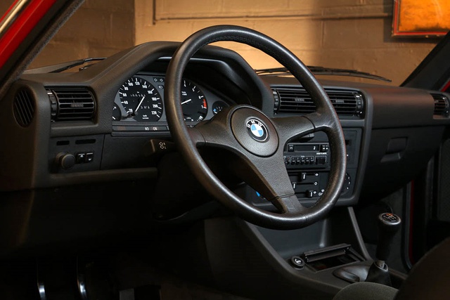 1985 <a class='keyword-sd' href='/bmw/' title='Bmw'>Bmw</a> 323i Sadece 260 Kilometrede
