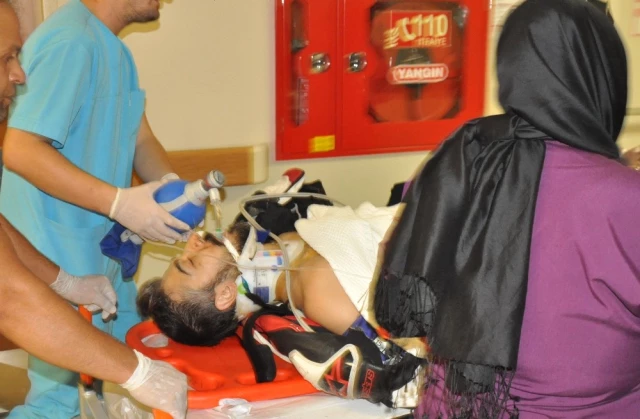 Motosikletiyle Bariyerlere Çarparak Bacağını Kaybeden Genç, Hastanede Can Verdi!