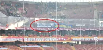 Fenerbahçeli Taraftarlardan Galatasaray Stadında Alkış Toplayan Pankart