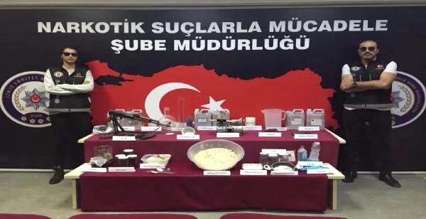 Lüks Sitelere Uyuşturucu Satan Zehir Tacirinin İmalathanesine Baskın