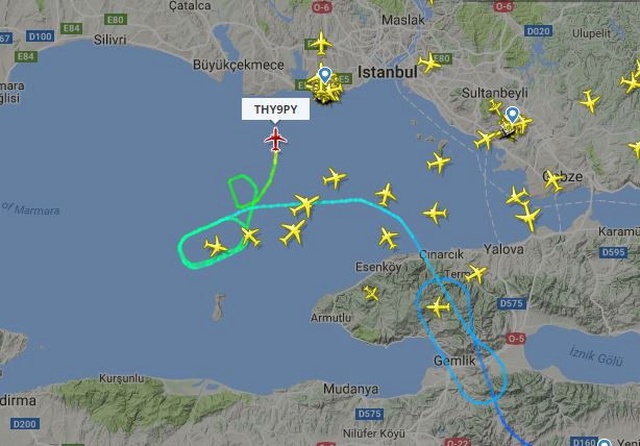 Elektrik Yüklü Bulutlar Nedeniyle İstanbul Hava Sahası Felç Oldu!