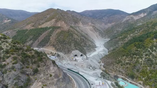 Bittiğinde Türkiye ve Avrupa'nın En Uzun Tüneli Olacak Zigana'da Sona Geliniyor