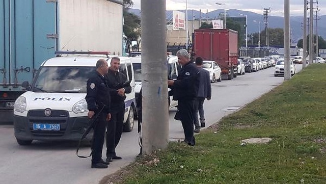İşten Çıkarılan İşçi, Pompalı Tüfekle Dehşet Saçıp İşe Geri Alınmayı İstedi