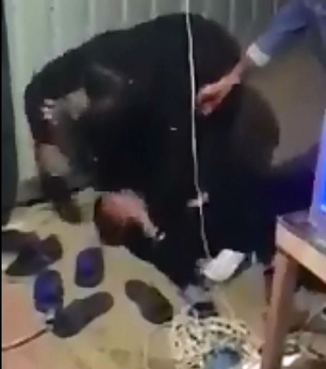 Iraklı Arkadaşlarını Öldüresiye Dövüp Görüntüleri Sosyal Medyada Paylaştılar!