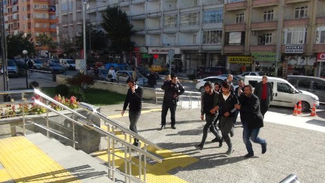 Çorum'da Cadde Ortasında Öldürülen Gençle İlgili 6 Şüpheli Tutuklandı