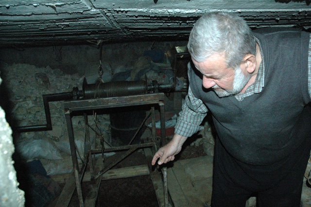 Define Bulmak İçin Evinin Altına 40 Metre Tünel Kazan Yaşlı Adam: Çok Pişmanım