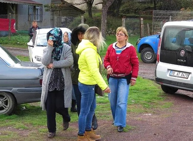 Şile'de Batan Gemide Kaybolan Mürettebatın Yakınları, Sinir Krizi Geçirdi