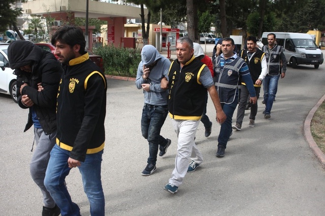 Kiloları Yüzünden İş Bulamayan Genç Kadın, Eskort Sitelerinde Metin Yazmaya Başlamış