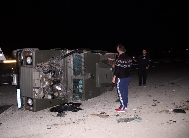 Batman'da Askeri Araç ile Otomobilin Çarpışması Sonucu 3'ü Asker 5 Kişi Yaralandı