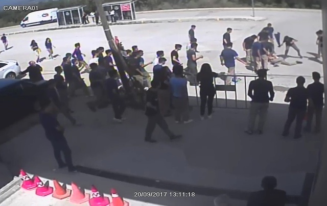 Lise Öğrencisi Okulda Alevler İçinde Kaldı! O Anlar Kameraya Yansıdı