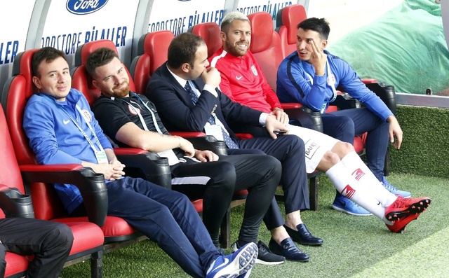 Antalyaspor'un Transferi Menez, Performansıyla Taraftarları Üzdü