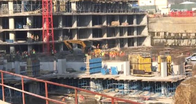 Sarıyer'de İnşaatta Göçük! Göçük Altında Kalan İşçi, Yaralı Olarak Kurtarıldı