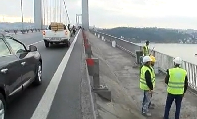 Türkiye Ata'sına Ağlıyor! Saat 9'u 5 Geçe, Tüm Ülkede Hayat Durdu
