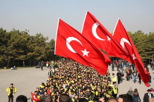 1907 ÜNİFEB, Yaklaşık 5 Bin Kişi ile Ata'nın Huzuruna Çıktı