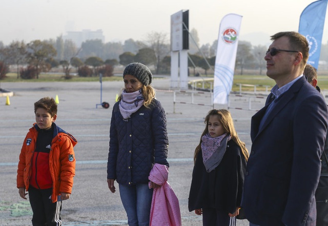 Türkiye Ata'sına Ağlıyor! Saat 9'u 5 Geçe, Tüm Ülkede Hayat Durdu