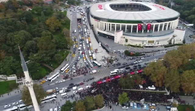 Türkiye Ata'sına Ağlıyor! Saat 9'u 5 Geçe, Tüm Ülkede Hayat Durdu