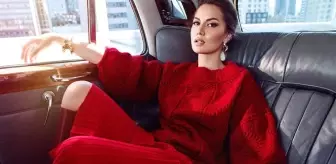 Fahriye Evcen, 'Makyajsızım' Dese de Takipçilerini İnandıramadı